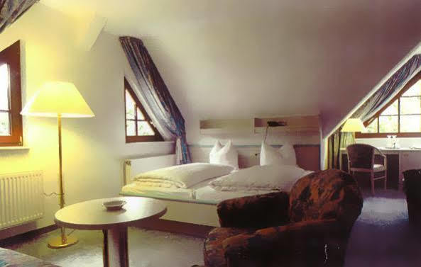 Hotel Diana Schonwalde-Glien エクステリア 写真